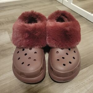 Black Cherry Fur Lined Crocs Women's Size 8